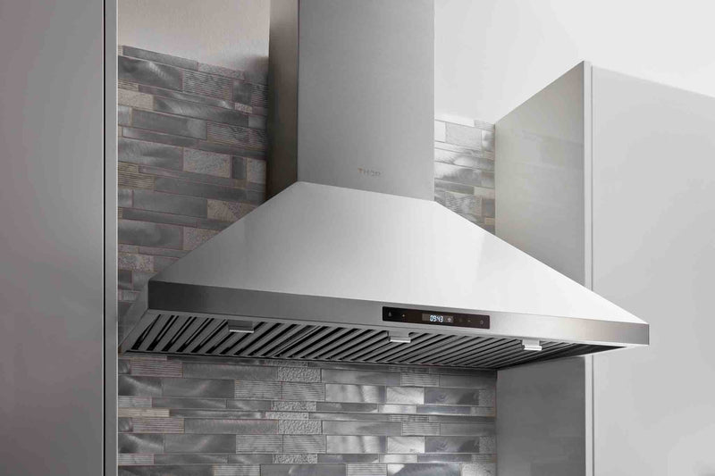 Thor Kitchen 36-Inch Wall Mount LED Light Range Hood in Stainless Steel HRH3607